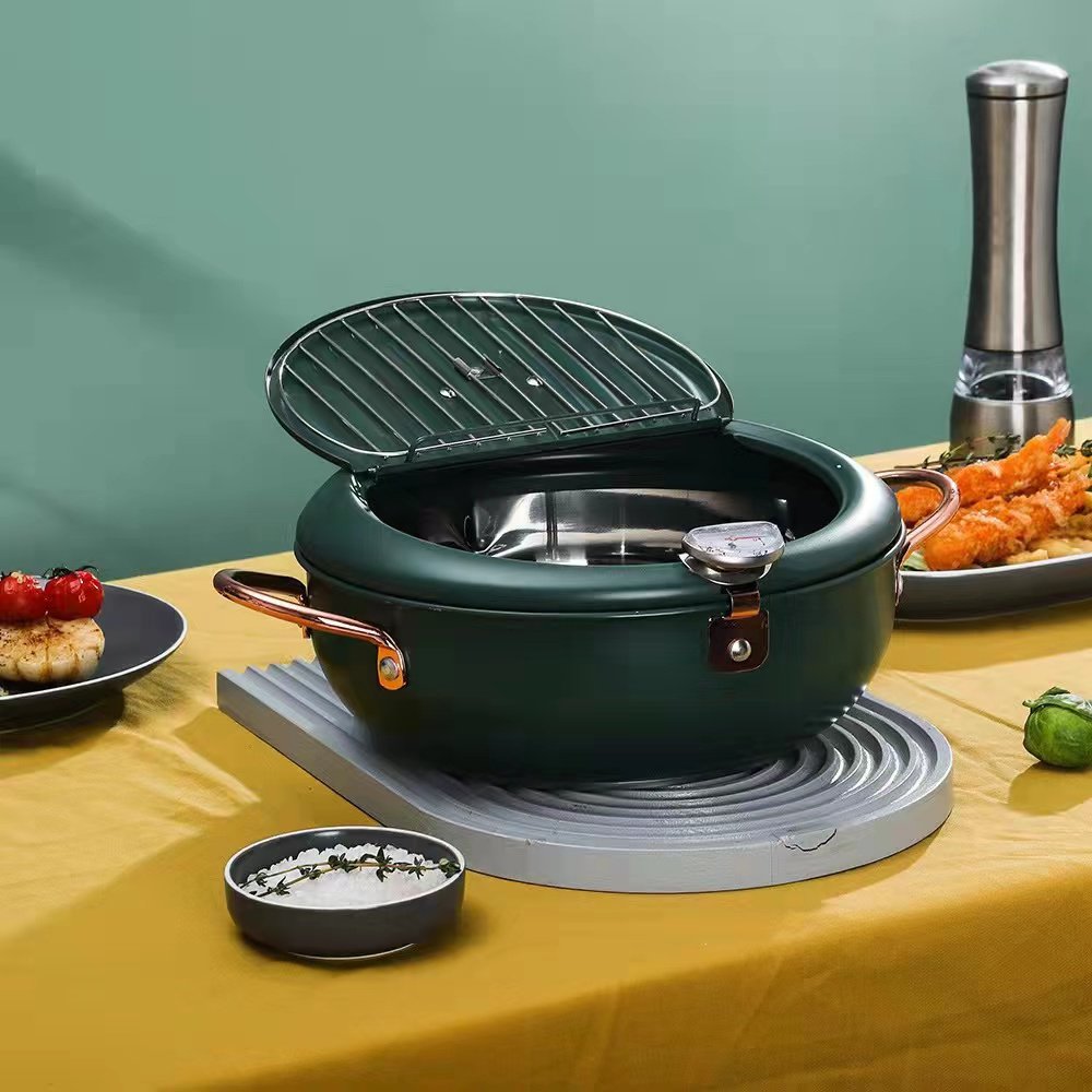 3.4L Frying pot with thermometer and oil drain grill product image 2