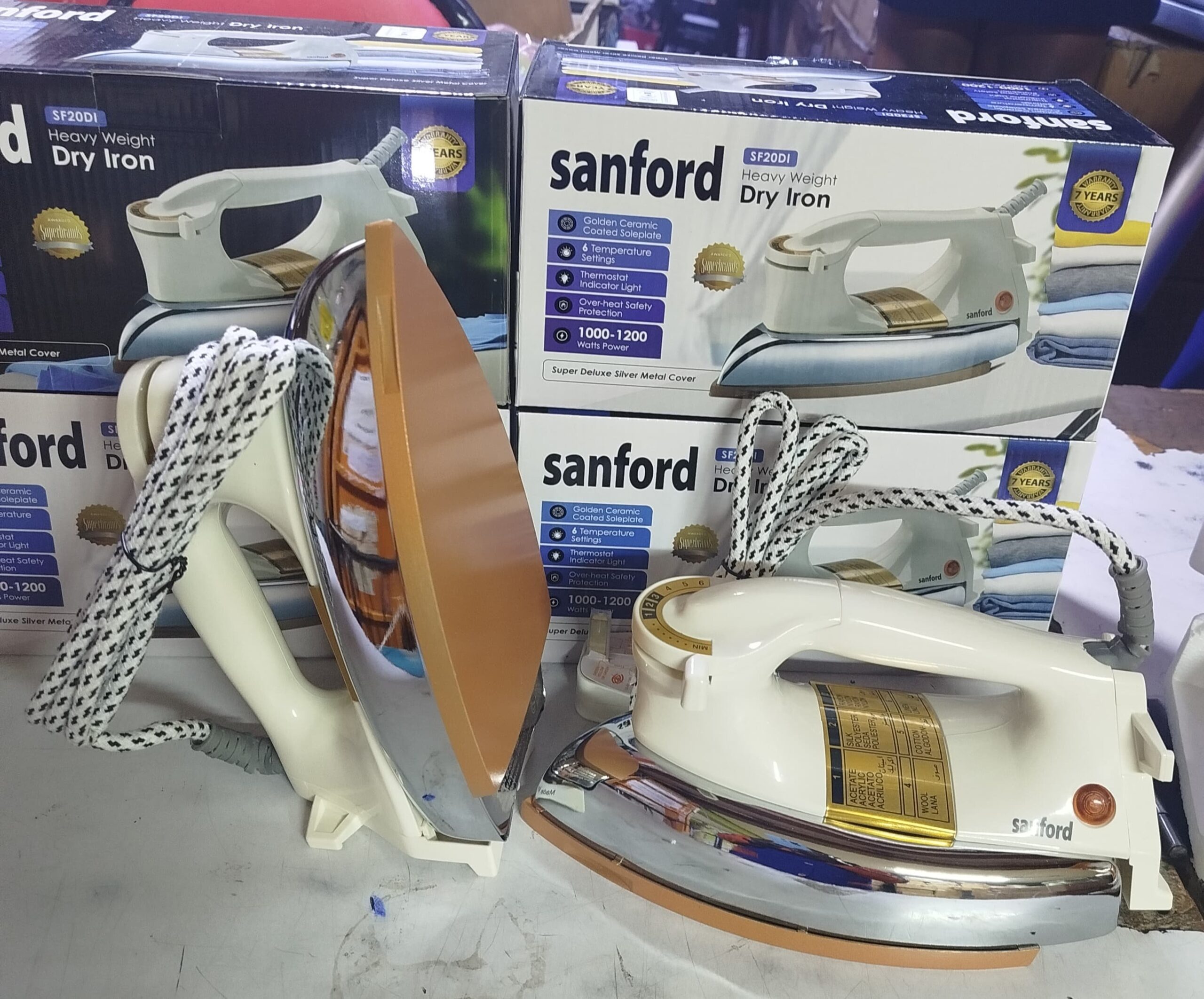 Sanford dry iron box